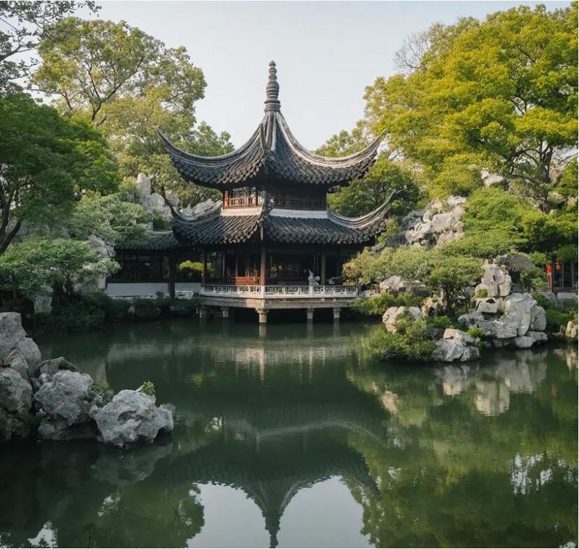 漳州初夏餐饮有限公司